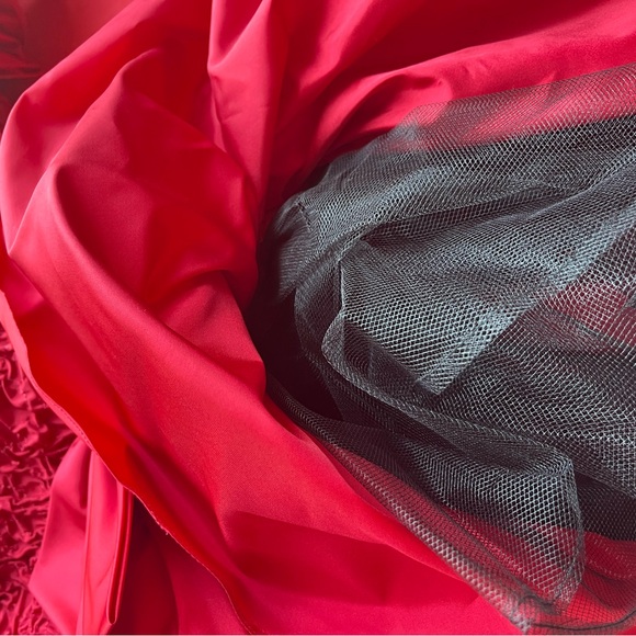 VTG 80s Prom Dress Red Layered Ruffled Size 5/6 with drop waist - Picture 9 of 10